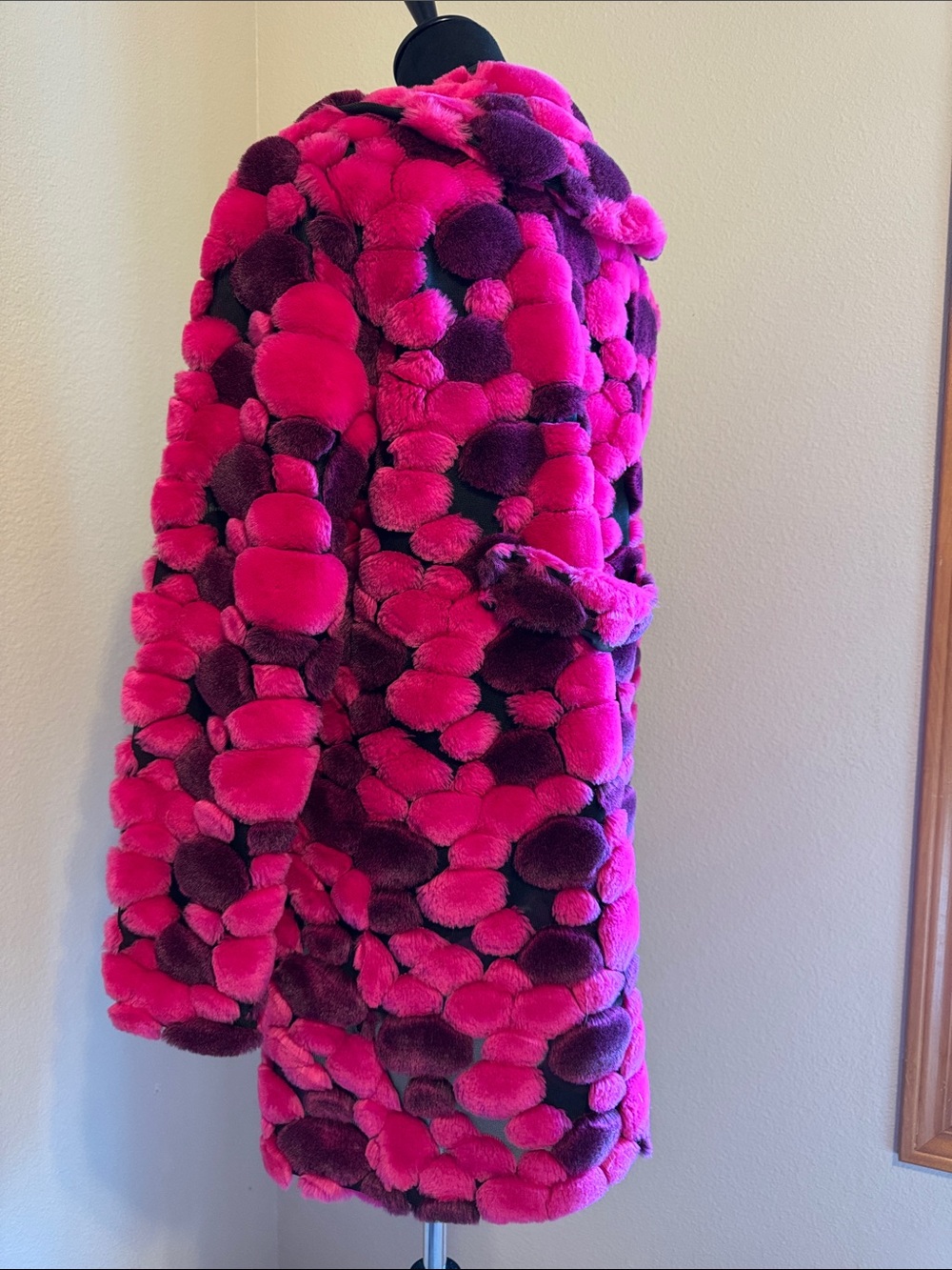 VINTAGE 90’s!!! Women’s Pink & Purple Faux Fur Coat - Picture 7 of 10